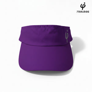 Visera deportiva color morado uva Frouros, accesorio de alto rendimiento para tenis, pádel y running.