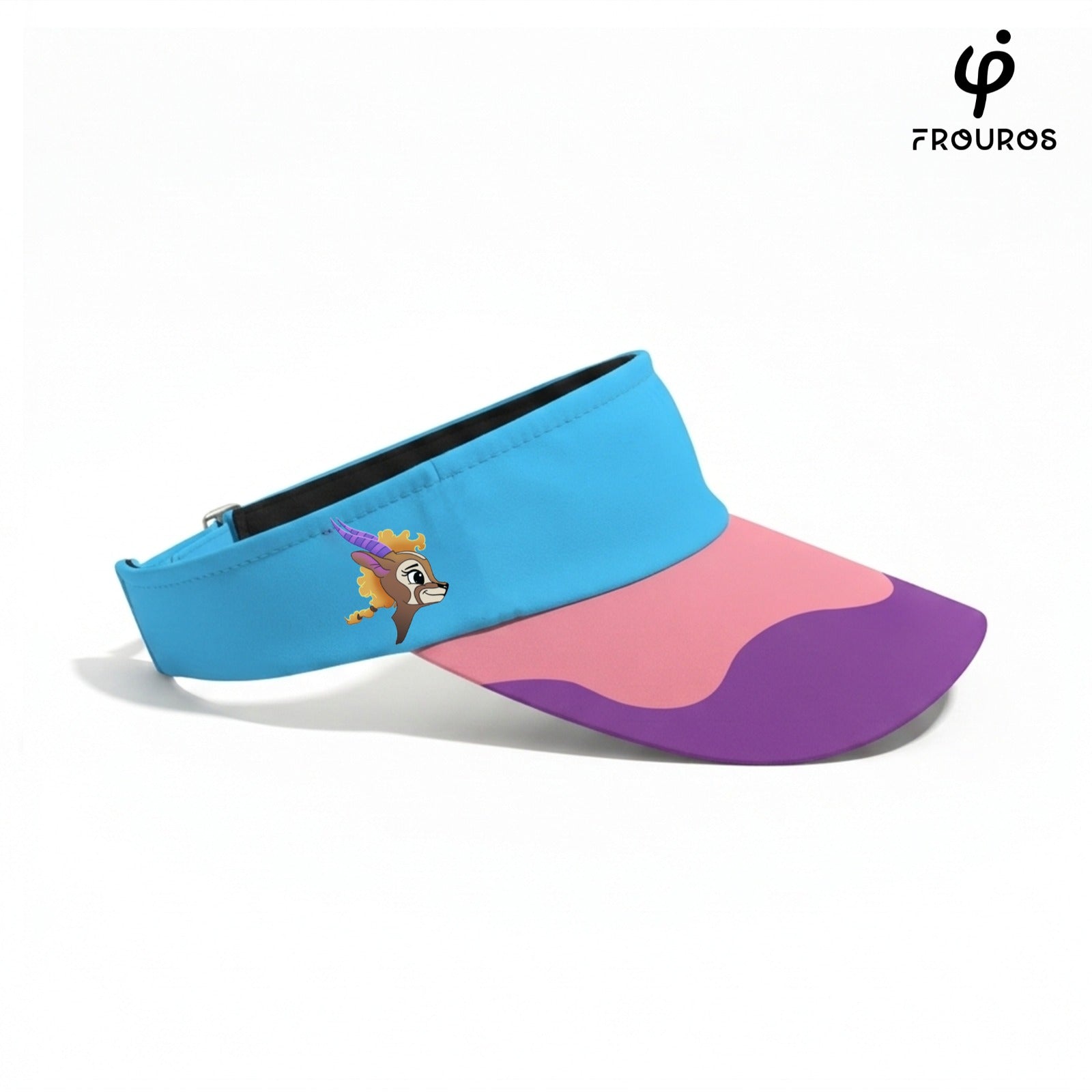 Vista lateral de la visera infantil Frouros con ilustración de gacela, mostrando el perfil ergonómico y los colores vibrantes para deportes al aire libre.